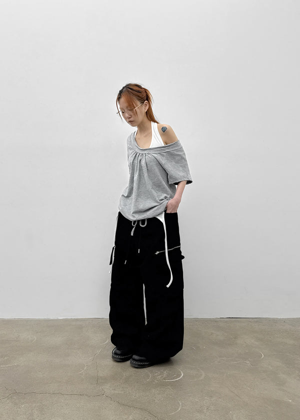 Mekki Dot Strap Off-shoulder Short Sleeve Tee