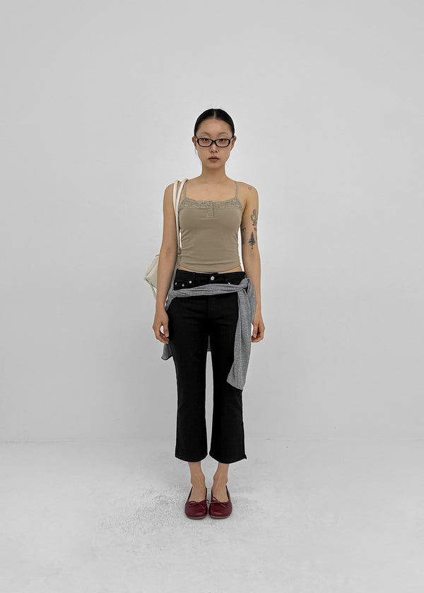 Shupong Henley Neck Lace Crop Sleeveless (Built-in Cap)