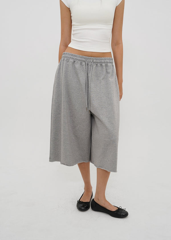 [B-BASIC] Mid-Sweat Cut-Out Bermuda Pants