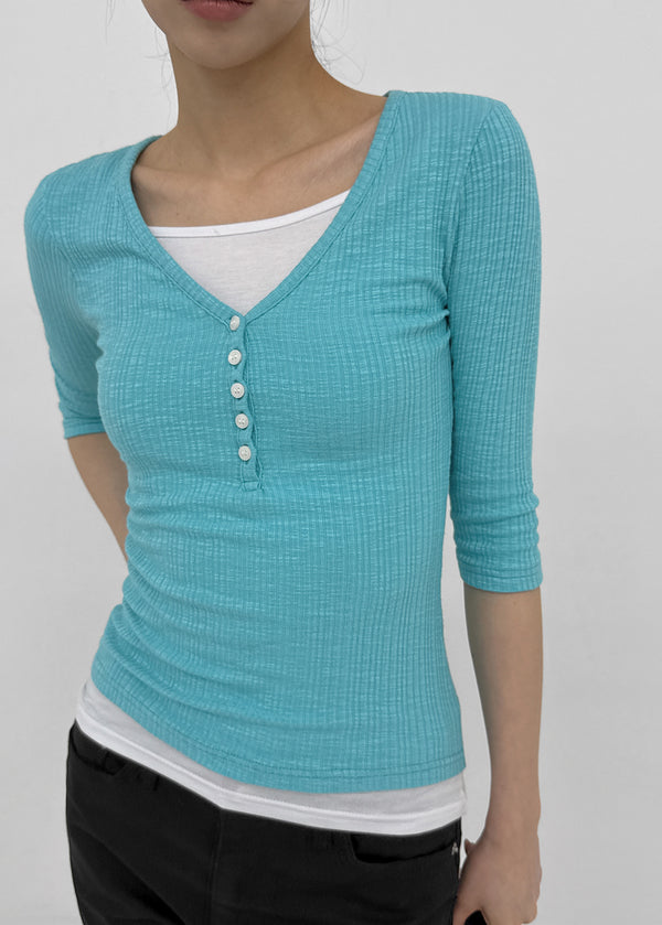 Loopty Button V-neck Ribbed 3/4 Sleeve Tee