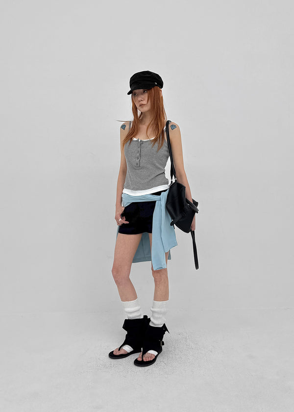 Flobin Button Layered Sleeveless (Built-in Cap)