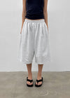 (UNISEX) Hugging Pintuck Bermuda Banding Pants