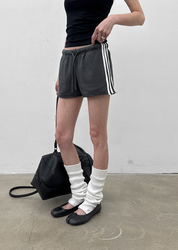 Onel Low-Waist Line Banding Shorts