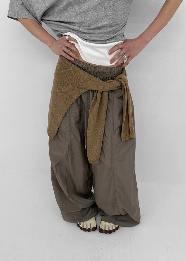 [MADE] Kuld Nylon Balloon Banded Pants