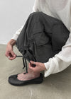 (UNISEX) Kanchok Shirred Cargo Nylon Bermuda Shorts