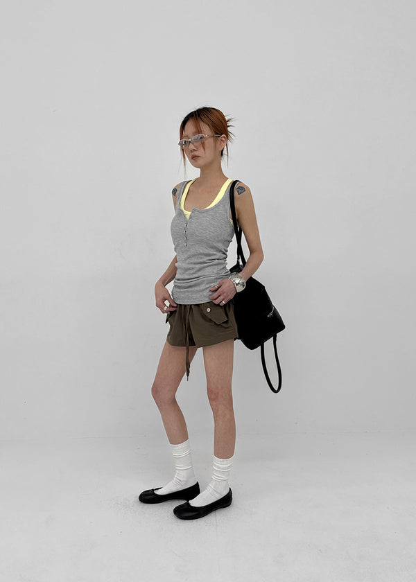 Syndrome Low-waisted Shorts
