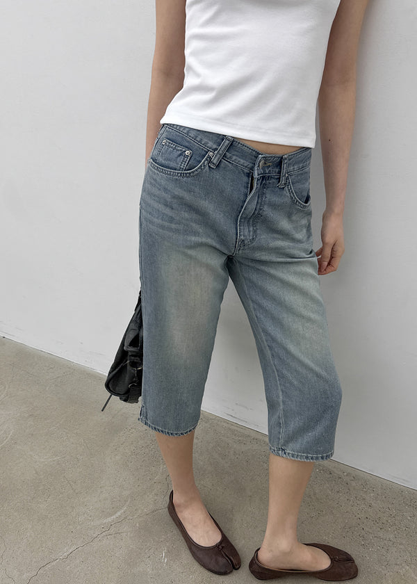 Deveral Capri Denim Pants