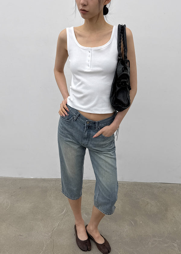 Deveral Capri Denim Pants