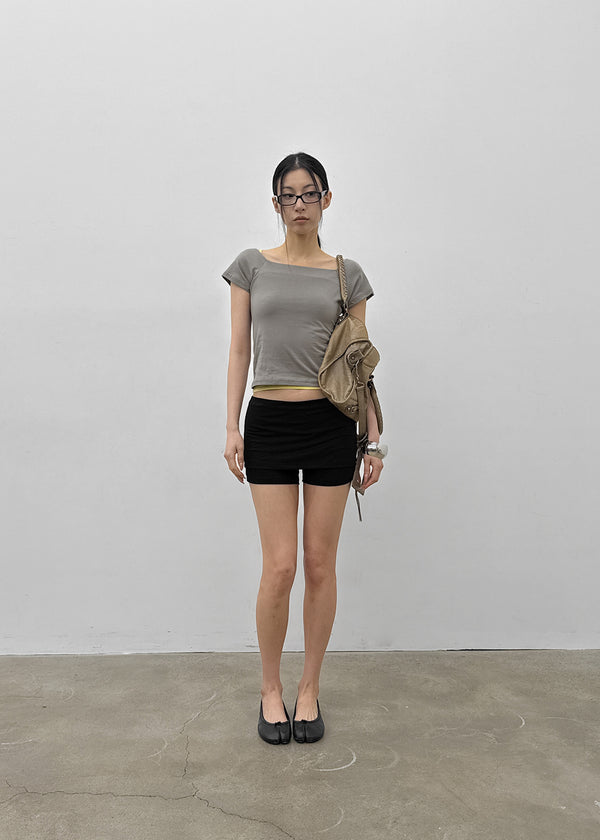 Sae Pop Square Off-shoulder Short Sleeve Tee