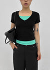 Colfer Deep V-neck Semi-crop Short Sleeve Tee