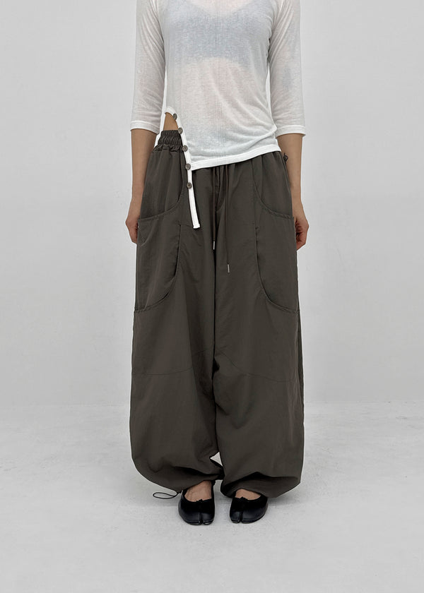 (UNISEX) Whittle Nylon Cut-out Wide Elastic Pants