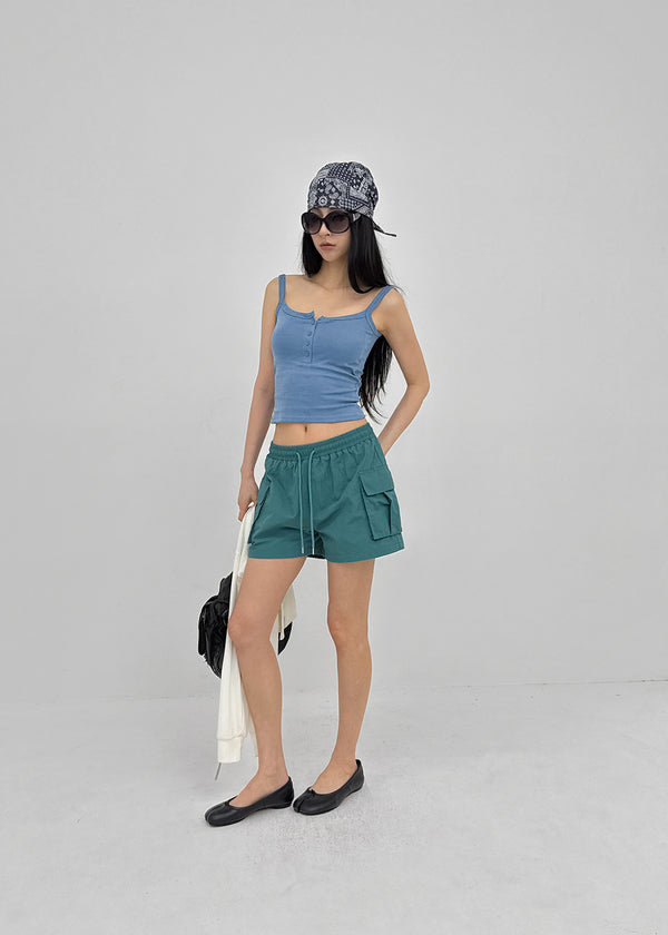 Ferriot Henley Neck Crop Sleeveless (Built-in Cap)
