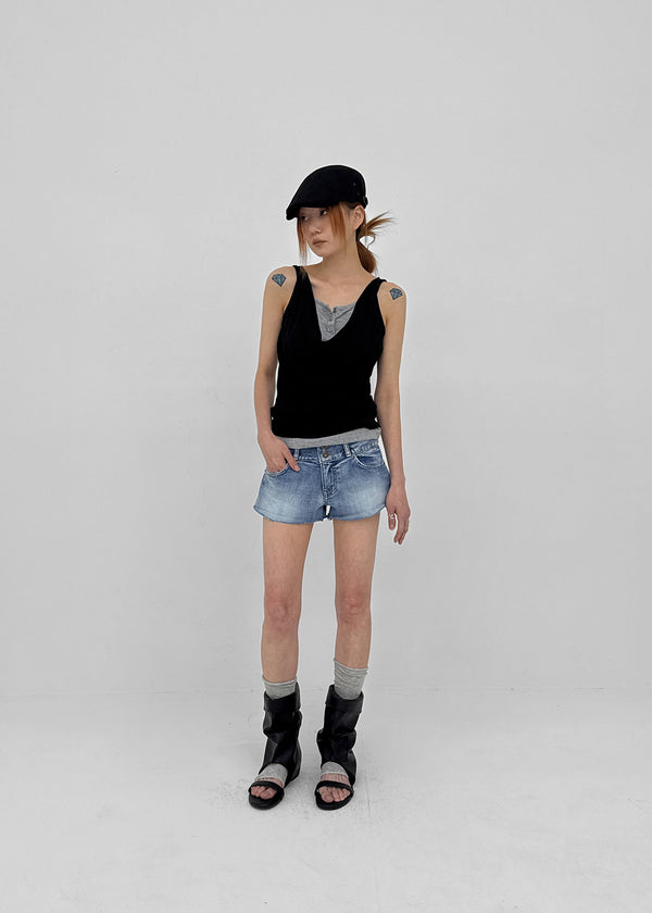Kellack Two-button Washed Short Denim Pants