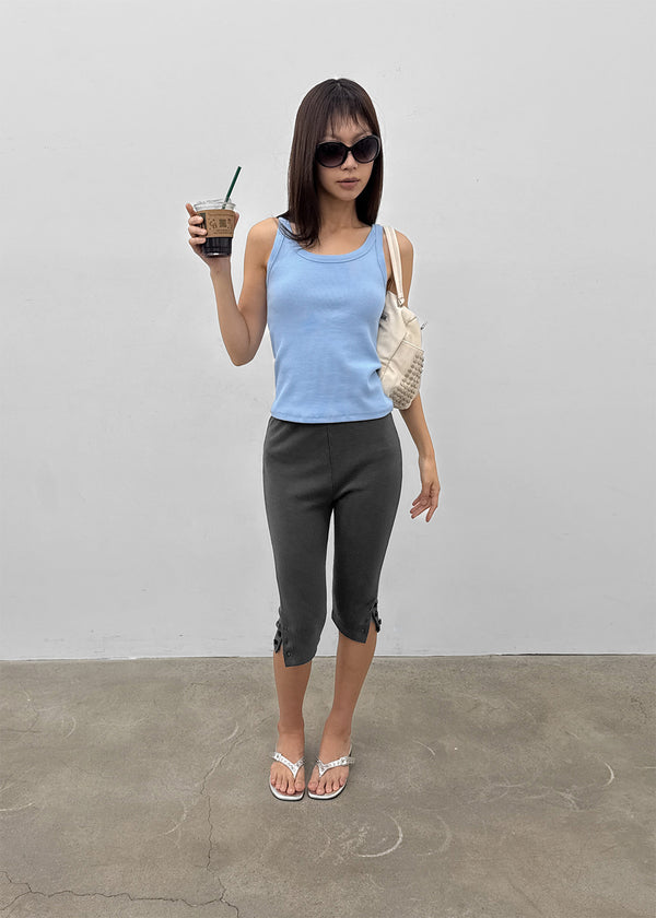 [MADE] Plio U-Neck Ribbed Sleeveless Top