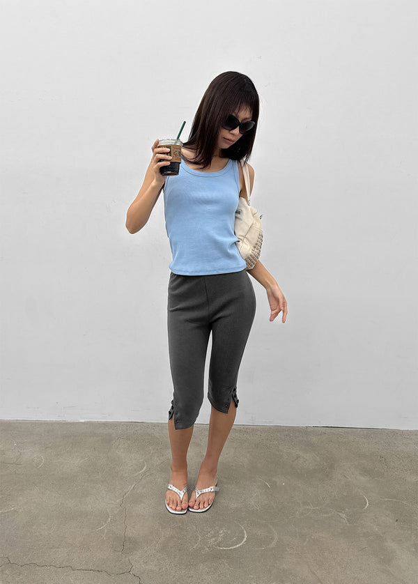 [MADE] Plio U-Neck Ribbed Sleeveless Top