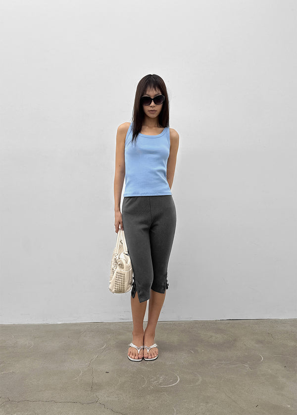 Gongia Button Capri Pants