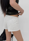 [MADE] Kizmo Low Waist Cut-Off Shorts