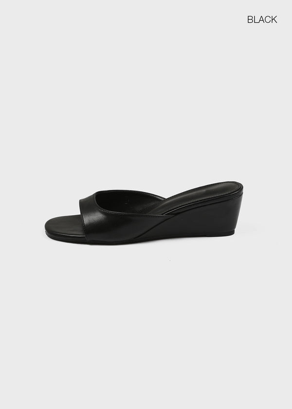 Tuels Middle Wedge Heels