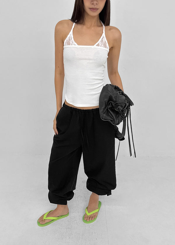 Seoru Lace Rounded Halter Sleeveless
