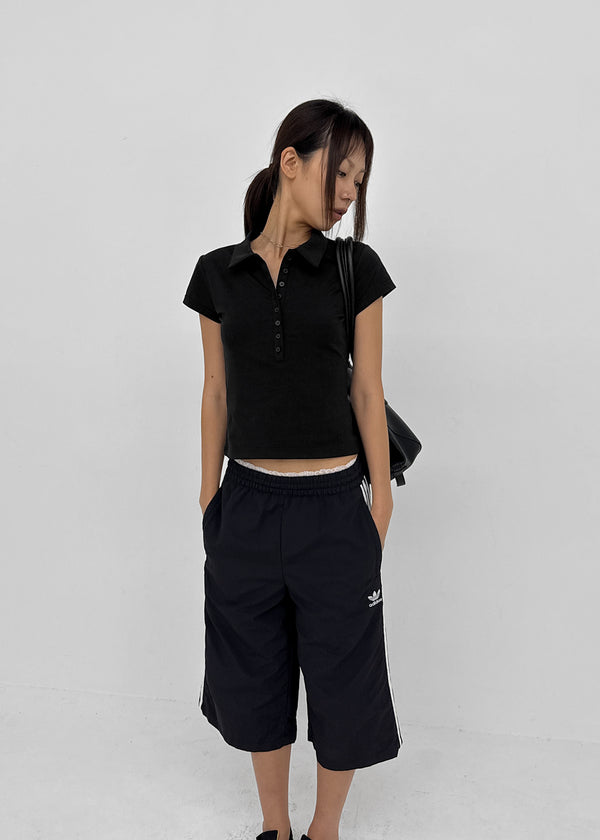 [MADE] Meludi Collar Short Sleeve Top