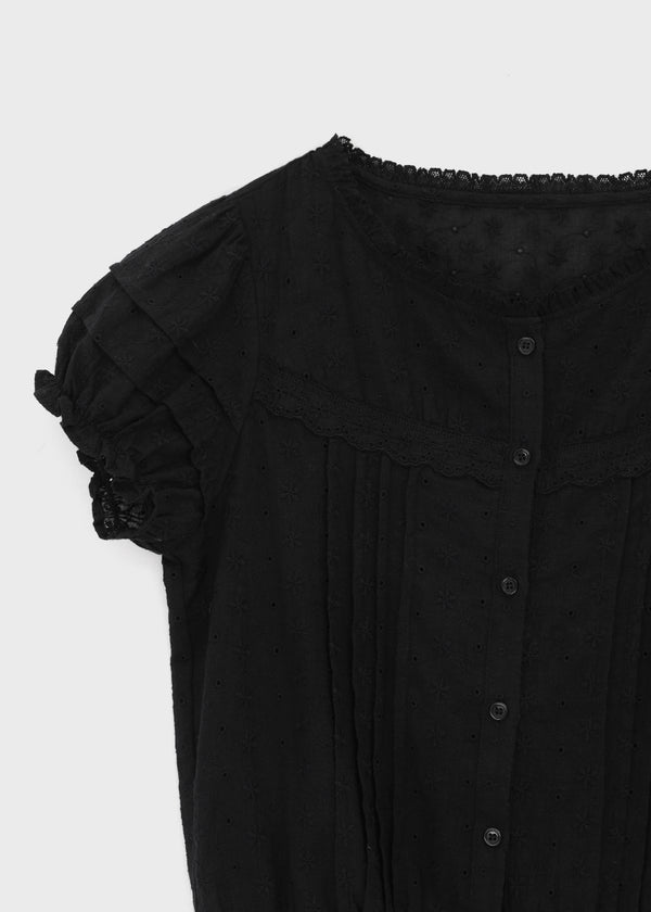 [MADE] Ggumi Lace Puff Blouse