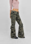 Relting Camo Low-waist Bootcut Pants