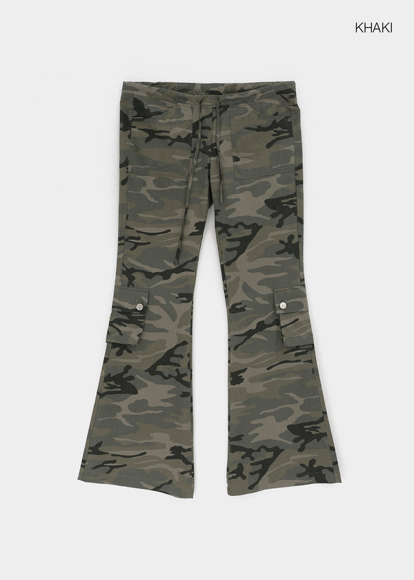 Relting Camo Low-waist Bootcut Pants