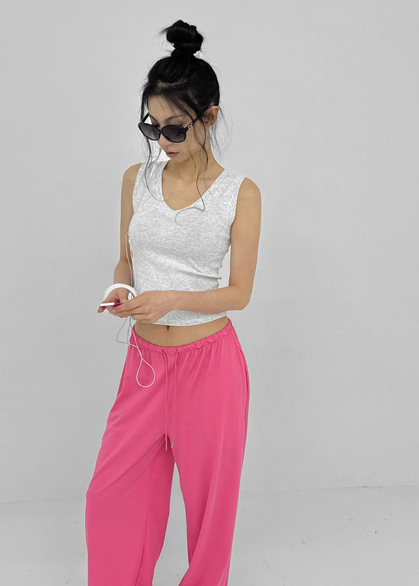 [MADE] Quroti V-Neck Sleeveless Top (Built-in Cap)