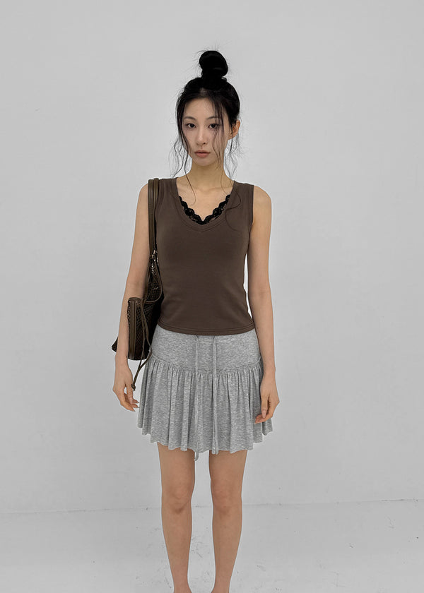 [MADE] Quroti V-Neck Sleeveless Top (Built-in Cap)