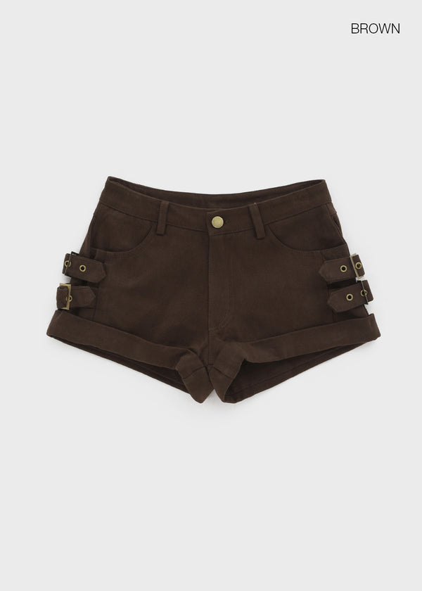 Digma Buckle Roll-up Shorts