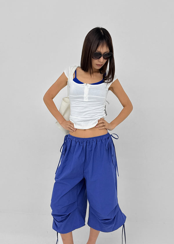 [MADE] Daychi Button Cap Sleeve Short Sleeve Top