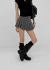 Div Slit Pleated Mini Skirt Pants