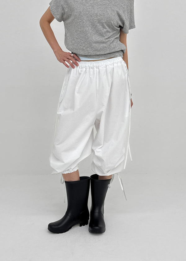 Derio Cropped Capri Pants