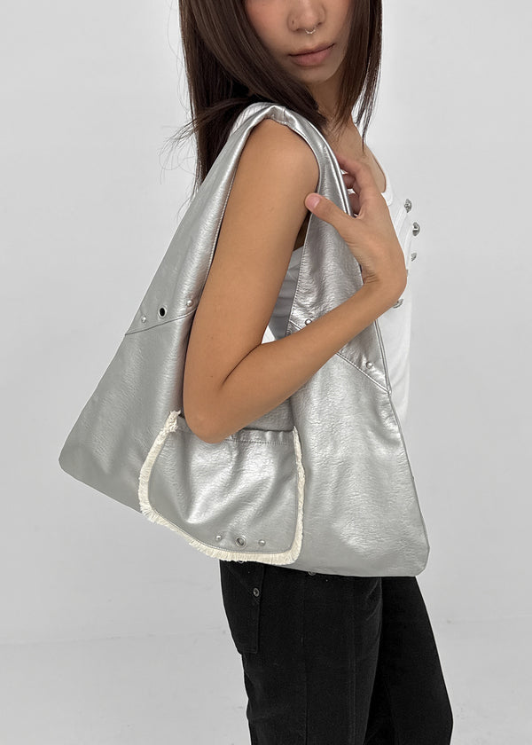 Direnti Eyelet Shoulder Bag