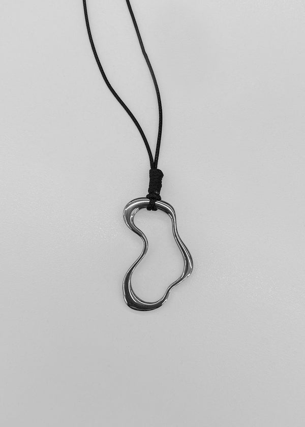 Salon View Drop Silver Pendant Necklace