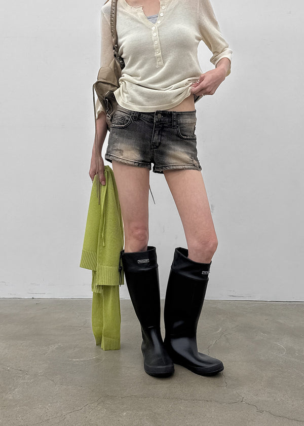 Pulled Low-waisted Short Denim Pants