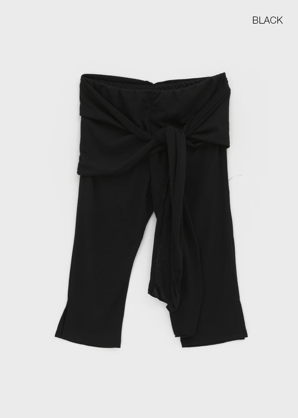 Stillup Shirred Strap Capri Pants
