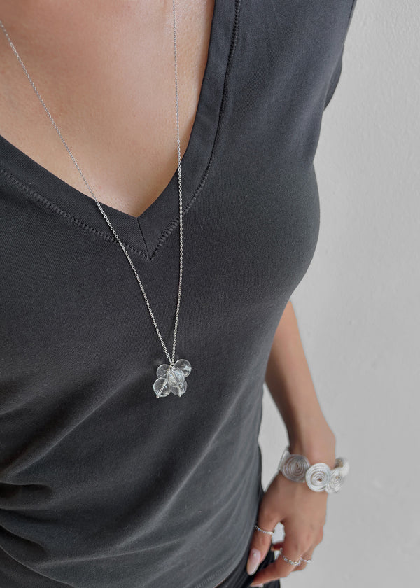 Kessle pendant drop necklace