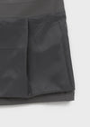 Flopping low-waisted mini skirt