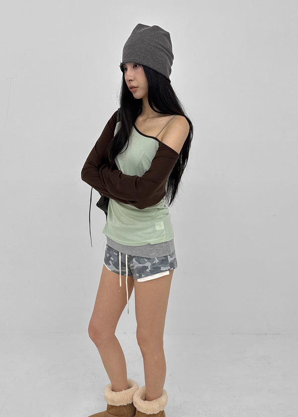 Tomerton Nagrang Off-Shoulder Long Sleeve T-Shirt