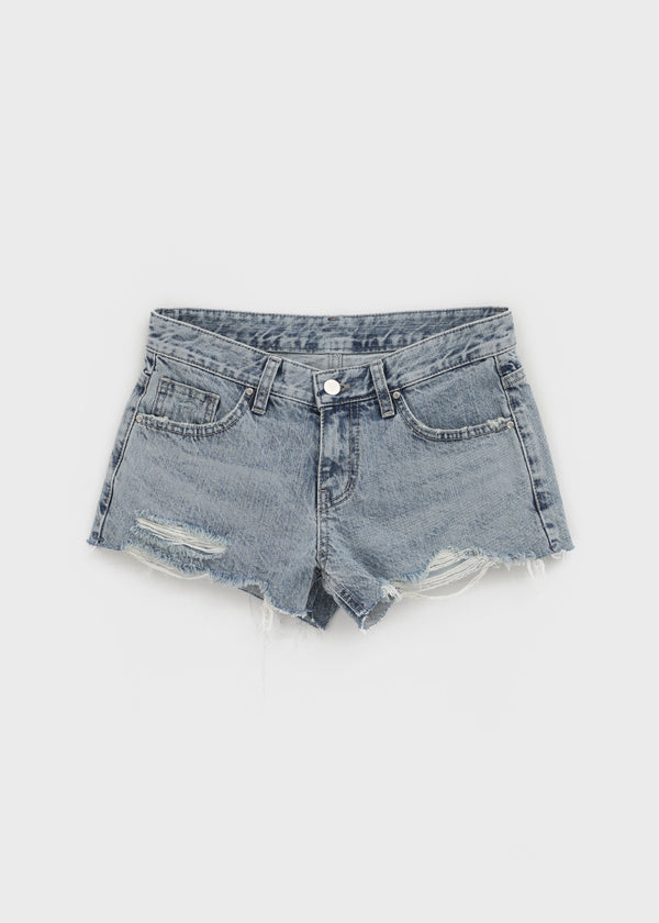 Clue distressed denim shorts