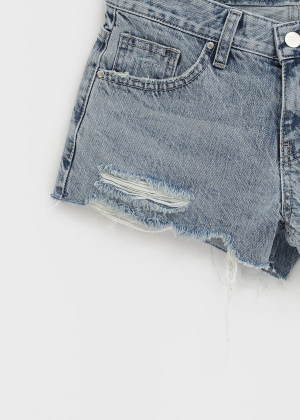 Clue distressed denim shorts