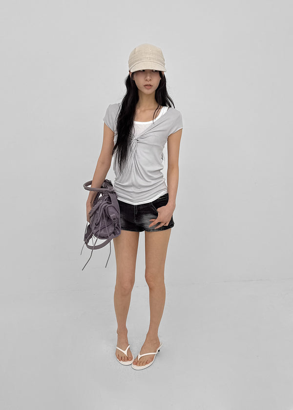 Kiya low-waisted denim shorts