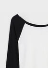 Tomerton Nagrang Off-Shoulder Long Sleeve T-Shirt