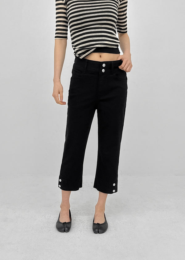 Kibelo Button Capri Pants
