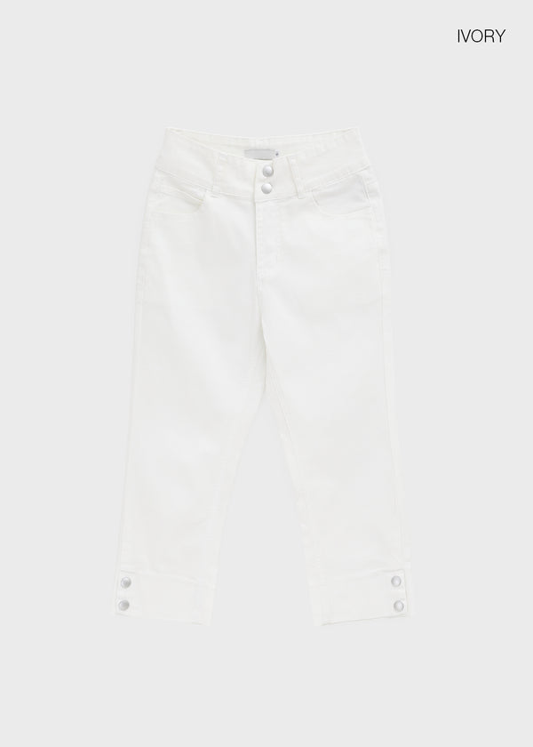 Kibelo Button Capri Pants