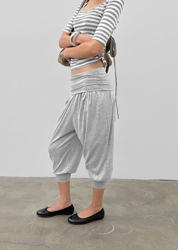 Promel Folding Aladdin Capri Pants