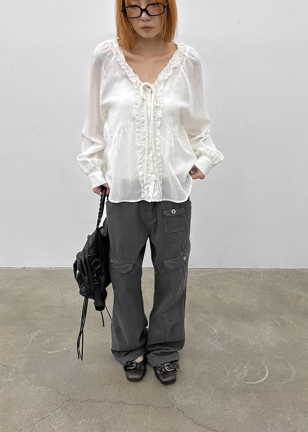Zillus V-neck Frill Blouse