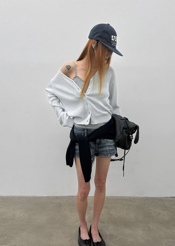 Slant V-neck knit cardigan