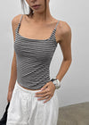 Le Square Basic Sleeveless (Built-in Cup)
